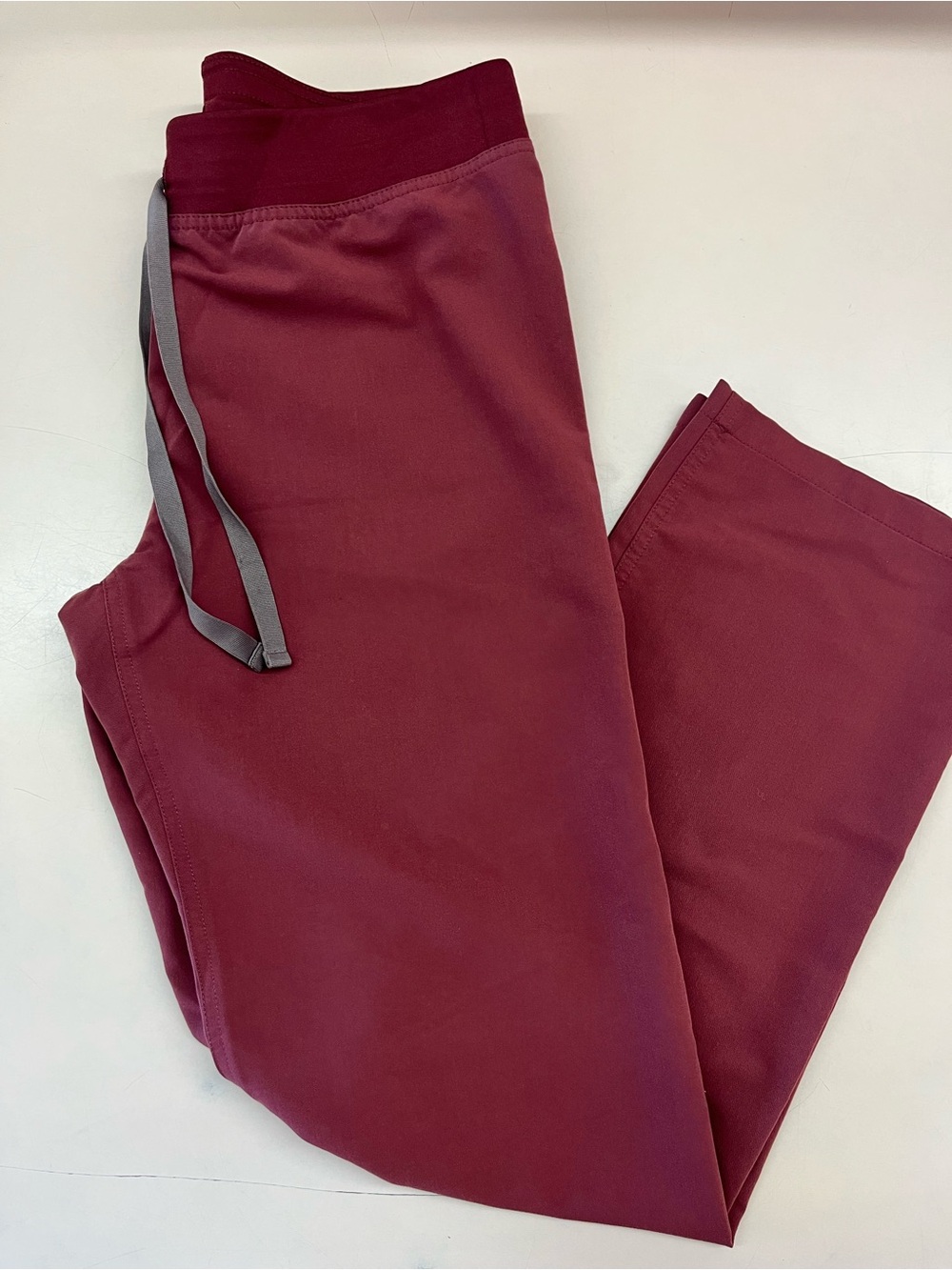 FIGS Scrub Pants Dark Cherry Small